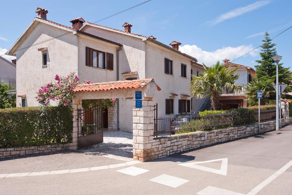 Apartments Alluro Rovinj Bagian luar foto