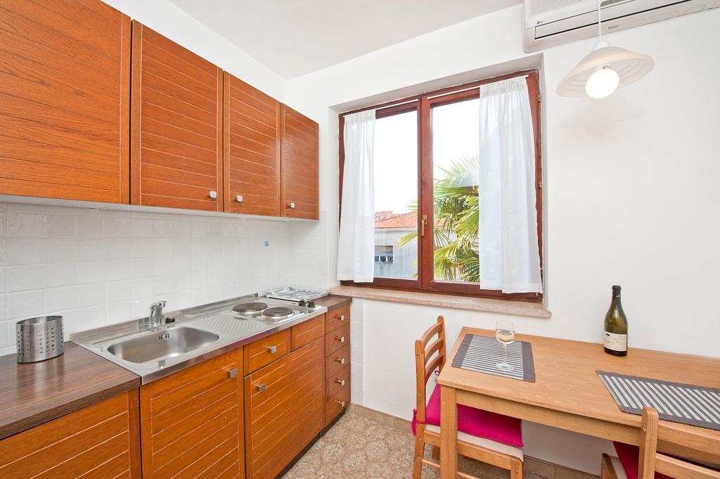 Apartments Alluro Rovinj Ruang foto